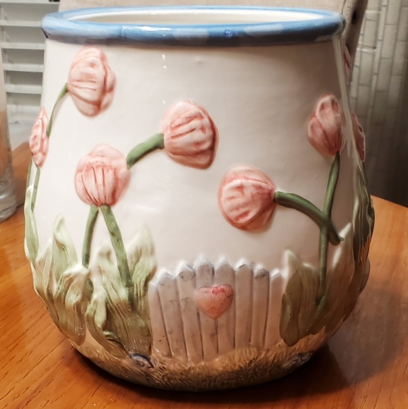 Caffco cookie jar, bunnies, tulips, Easter, Spring. - Picture 5 of 12